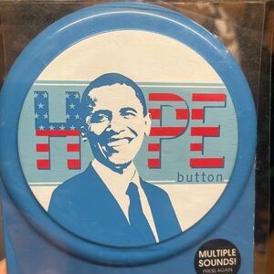 Obama HOPE Blue & Red Political Button Greeting Card needs batteries replaced